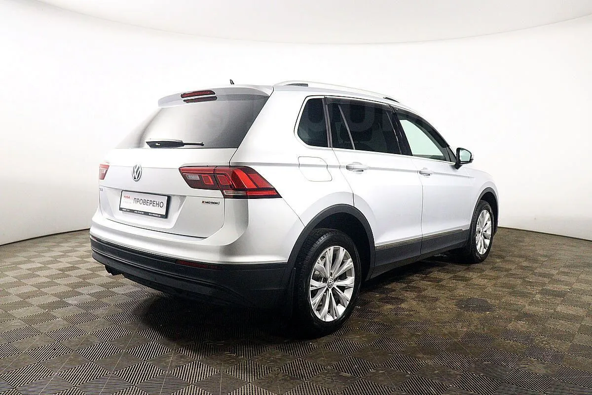 Volkswagen Tiguan  Image 5