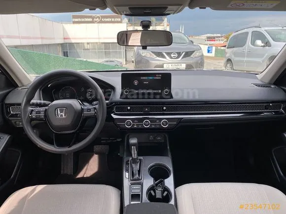 Honda Civic 1.5 i-VTEC Eco Premium Image 9