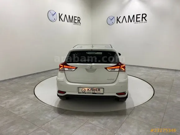 Toyota Auris 1.33 Life Image 3