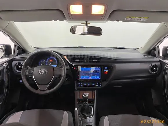 Toyota Auris 1.33 Life Image 9