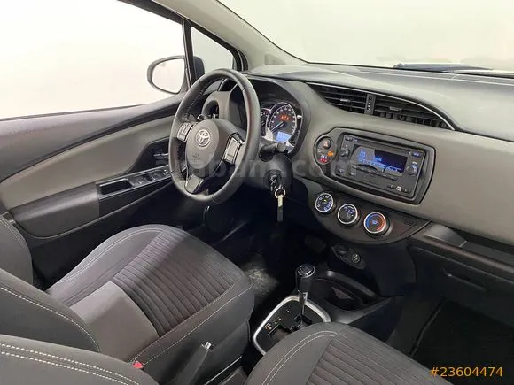 Toyota Yaris 1.5 Fun Special Image 10