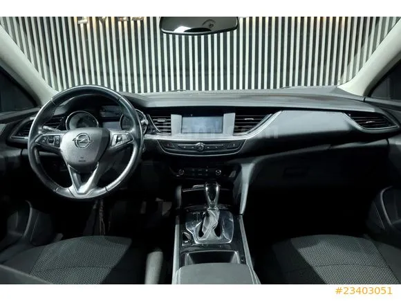 Opel Insignia 1.6 CDTI Grand Sport Design Image 10