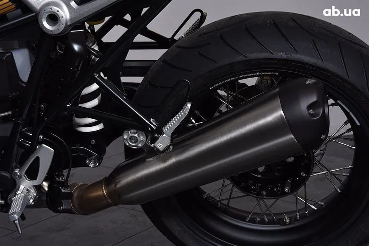 BMW R  Image 9