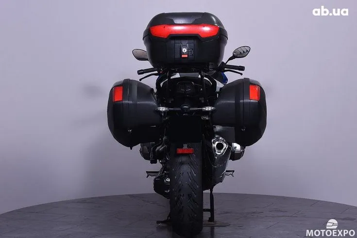 BMW R  Image 10
