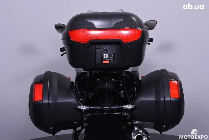 BMW R  Image 5