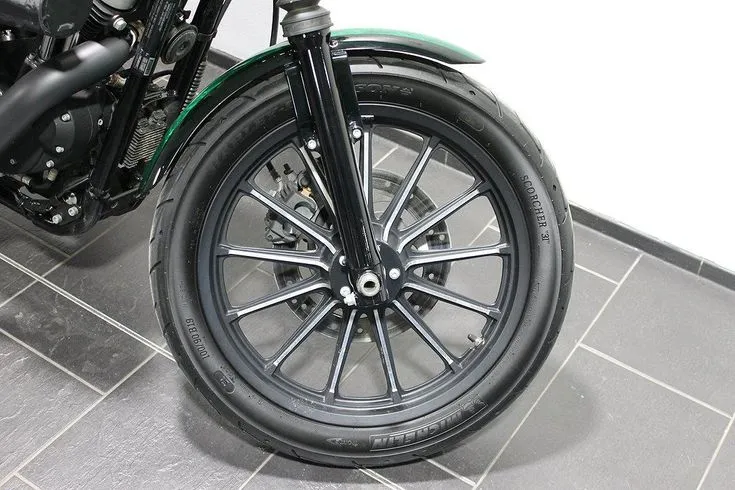 Harley-Davidson Sportster  Image 10