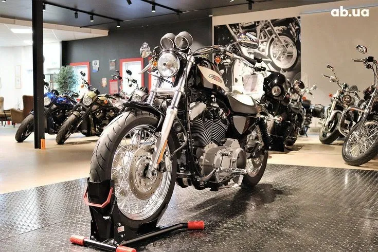 Harley-Davidson XL  Image 1