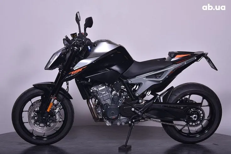 KTM 790  Image 2